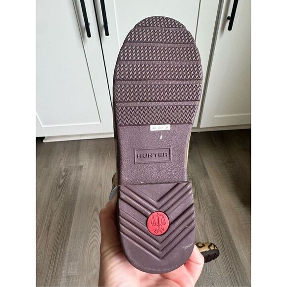 Hunter Refined Tall Leopard Original Rain Boots, US 6 / 37 - Picture 11 of 12